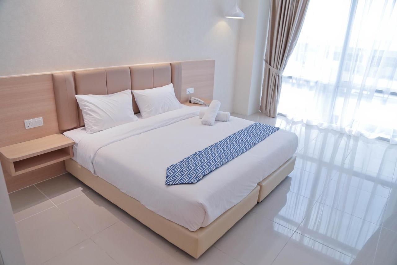 Top Holiday Hotel Seri Kembangan Extérieur photo