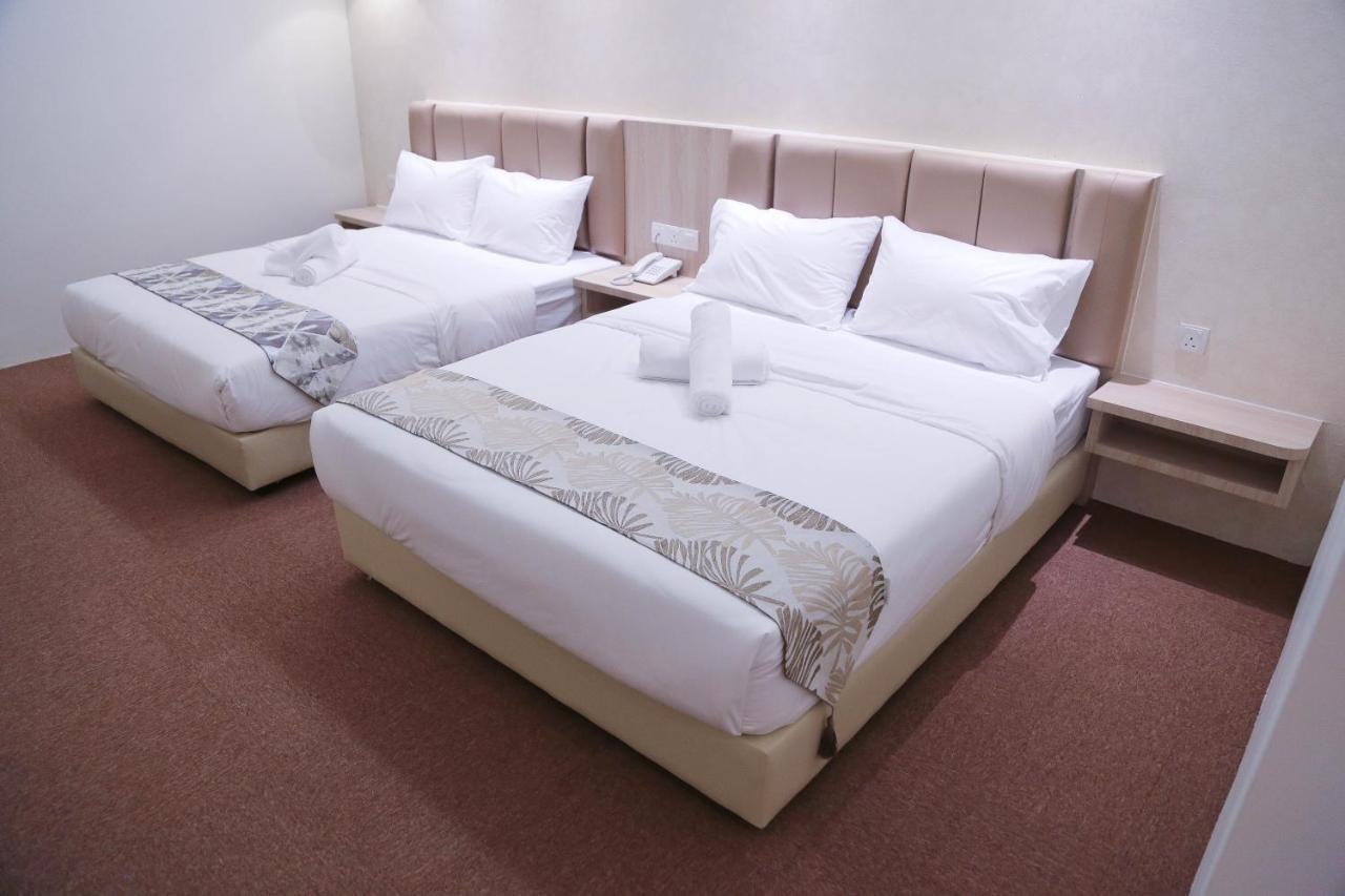 Top Holiday Hotel Seri Kembangan Extérieur photo