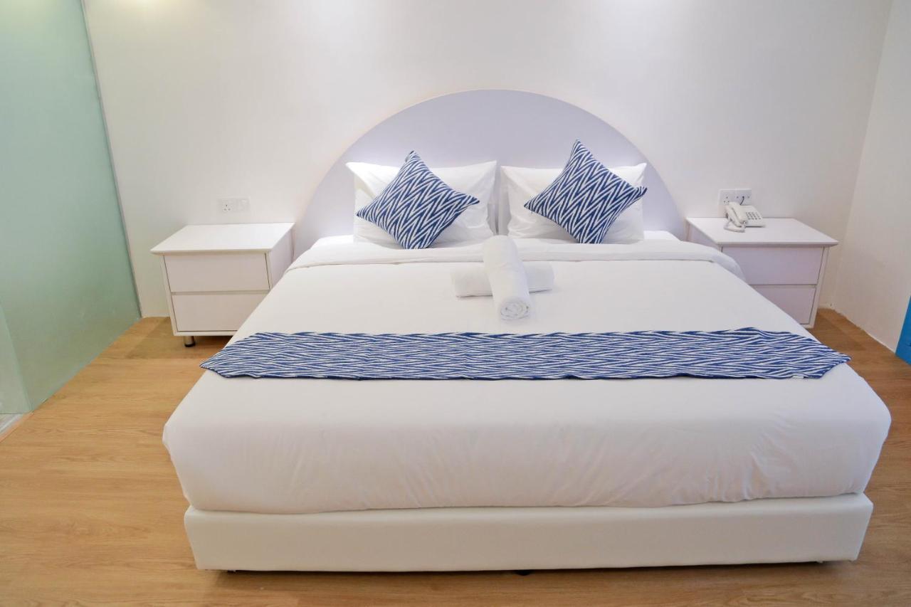 Top Holiday Hotel Seri Kembangan Extérieur photo