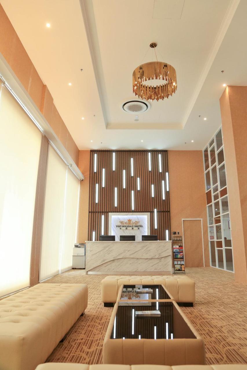 Top Holiday Hotel Seri Kembangan Extérieur photo