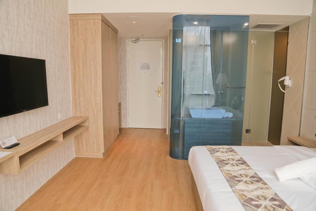 Top Holiday Hotel Seri Kembangan Extérieur photo